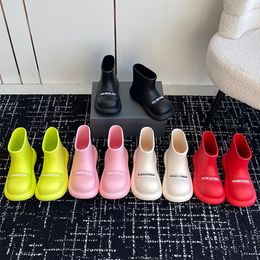 24SS Nieuwe stijl Designer Casual Schoenen Dames waterdichte Waterschoenen Regenlaarzen zachte zool Casual Schoenen Minimalistische Dames populaire schoenen Met originele doos