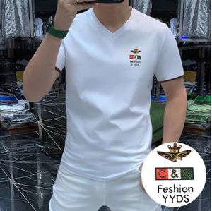 24SS NOUVEAU T-shirts de luxe pour hommes d'été broderie YYDS Casual Male Slim fit coton en soie de glace T-shirts Designer Peach Heart Collar Pluze taille manches courtes Top Vêtements T-shirts