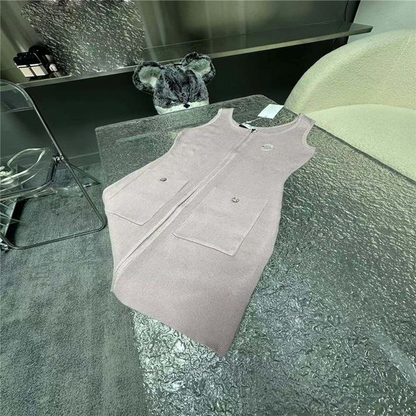 24SS NUEVA MUJER MUJER Camisa de tejido Camiseta Diseñador Diseñador Diseñador Tops Cops Tank Vestido de altura de altura