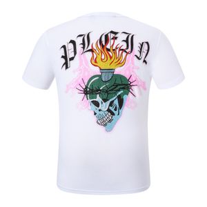 24SS Plein Bear T-shirt Herenontwerper T-shirts Brandkleding Rhinestone PP Skull Men T-shirt Ronde nek