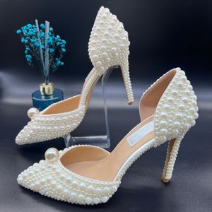 24SS Summer marcas lujosas de lujo zapatos Sacora Dress Pearls White Leather Bombs Lady Stiletto Heel Tobillo Correa de la boda nupcial Eu35-43. Con caja