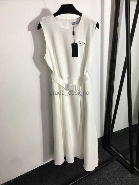 24SS robe blanche robes d'été vêtements de marque pour femmes robe femme lettre boucle de sécurité ceinture gilet robe jupe longue vêtements pour femmes de haute qualité U-M2986