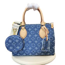 24ss Mujeres Denim Bolsas de hombro Diagonal Bolsa cruzada para damas Diseñador de lujo Bolso Titular de la tarjeta Cartera de viaje al aire libre Bolsa Monedero 25 cm