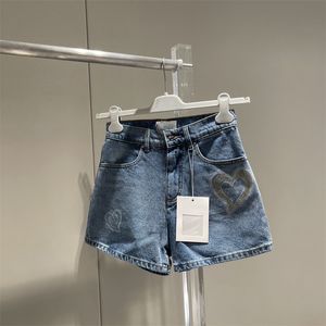 24SS Femmes Designer Pantalons Jeans avec des boutons de modèle de lettres entièrement au haut de gamme Milan Runway Marque Casual Jersey Jogging Outwear Denim Straight Tanter A101