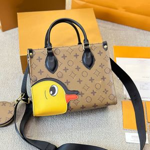 24SS Femmes de luxe de luxe Fleur Tapis en cuir sacs Handsbag à main Shouder Sacs à main avec un sac à main d'origine en métal à crampons voyage à l'extérieur 25cm