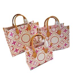 24SS Femmes mini sacs sacs en cuir en relief en fleur en relief concepteurs de luxury