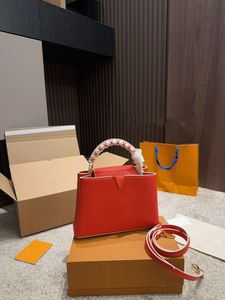 24SS Bolso de diseñador de lujo para mujer Bolso de hombro para mujer Bolso cruzado Bolso de maquillaje Monedero Desplazamientos Citas casuales Todo puede combinarse con una elegancia superior 27 CM