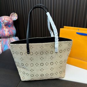 24SS Luxury Designer Vintage denim Tote Leather Binkeltas Dames TOTE TOES TOTE SCHOUD TAG Make -uptas Porteman AFKX