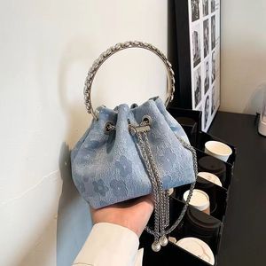 24SS Fashion Fashion Tissu Sac épaule Casual Chain Bucket Handsbag Crossbody 17cm