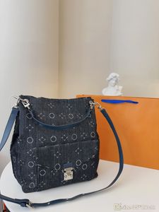 24SSSS WEMPS Luxury Designer Denim Hyuna même sac dames Vintage Print Shopping avec cuir grand fourre-tout crossbody 35cm