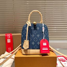 24SS Femmes Luxurys Designers Alam Sac à dos Petits sacs à provisions en cuir véritable Sac à bandoulière Haut de gamme Sac à dos extérieur Valise de voyage Sac à main 20 cm