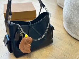 24SS24 Designer Sac à bandoulière Animal Plans en peluche Chaîne en cuir STRAPE SALLE POCKET SAPE POCKEL