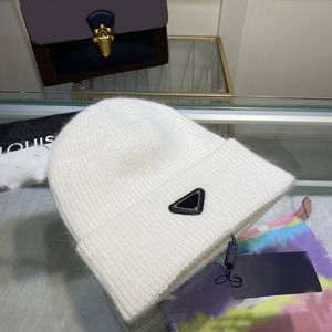 24ww Bonnet tricoté d'hiver Bonnet tricoté Designer Beanie Cap Hommes Automne Hiver Caps Luxe Skull Caps Casual Ajusté