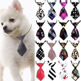 25 50 100 pcs / lot Mix Couleurs Chien Entier Arcs Fournitures De Toilettage Pour Animaux De Compagnie Réglable Chiot Chien Chat Noeud Papillon Accessoires Pour Chiens 22673