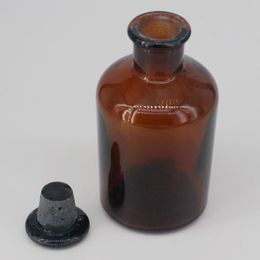 Bouteille à bouche étroite en verre brun 250 ml avec enseignement de la verrerie de chimie de laboratoire Stooper