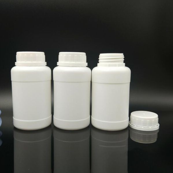 Pichet chimique direct d'usine de bouteille en plastique de 250 ml HDPE blanc pichet de réactif liquide résistant à la lumière épaissi