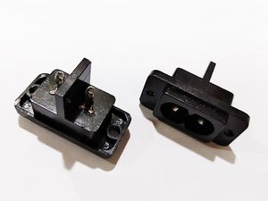 Power Adapter, 250V 2.5A IEC320 C8 2PIN MANNELIJKE VERVANGING AC ELEKTRISCHE SAMENINGSPOSSELECTOR / 20PCS