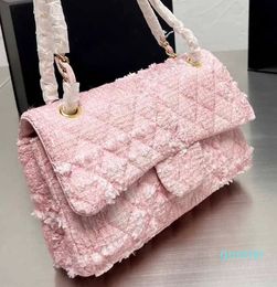 Mini sacs à bandoulière à rabat pour femmes de 25CM, sacs à main classiques multicolores en Tweed rose et blanc, chaînes en métal doré