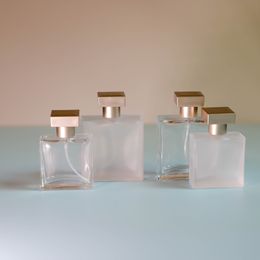 Bouteille en verre fin 25ml 50ml, bouteille de parfum de haute qualité, flacon pulvérisateur cosmétique, bouteille de parfum de voyage portable