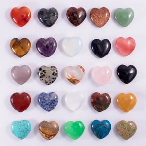 25mm coeurs d'amour pierre de cristal naturel artisanat sept couleurs Turquoise Rose Quartz pierres nues coeur ornements poignée de main pièces en gros