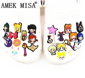 25pcs BEAUCOUP ANIME Japonais PVC Charmes de chaussures Mélanges Sailor Moon Accessoires Accessoires pour Jibz Kids Party X MAS Gift 2207207150189