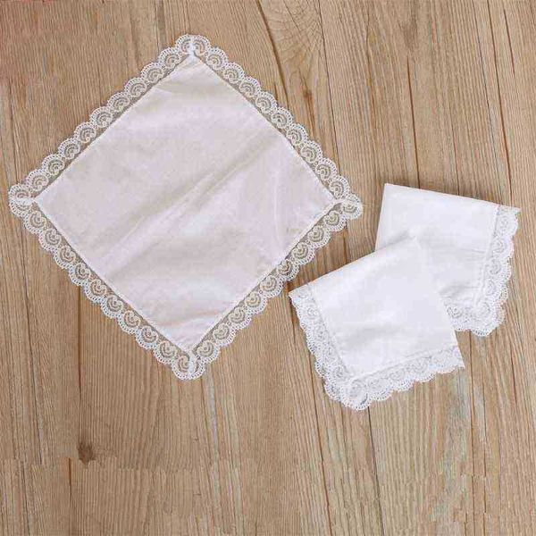 25X25 cm Mujeres Llano Blanco Cuadrado Pañuelos Ganchillo Melocotón Corazón Scalped Lace Trim Boda Nupcial Diy Algodón Servilleta Pañuelos J220816