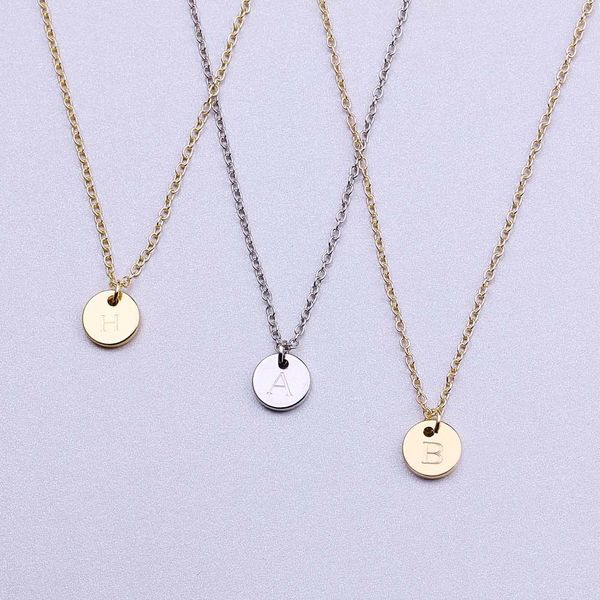 26 lettres Collier initial Silver Gold Color Disc Collier Alphabet Femmes Kolye Collier Amis Famille Lettre Collier Bijoux en gros