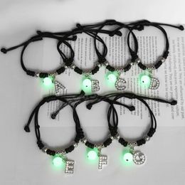 26 lettres Bracelet tressé lumineux pour amis amoureux réglable à la main tissage Couple Bracelet amitié bijoux accessoires