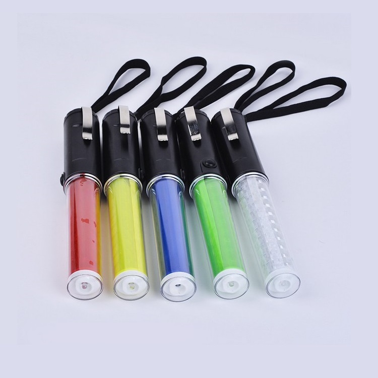 260 Multi-Functional FlashingLight PVC Traffic Light Baton Fluorescerande LED Nöd Evakueringsverktyg Fordon Flash W Batons