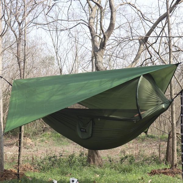 260x140cm hamac à double camping extérieur avec filet de moustique et mouche de pluie Tarp léger hamacs de parachute pour la randonnée de voyage 240430