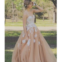 2017 Elegant White and Champagne Long Prom Dresses A-Line Appliques Floor-Length Party Dresses Formal Gowns WD165