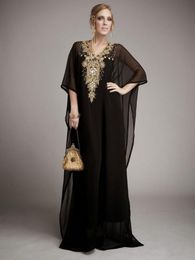 New Cheap Long Arabic Islamic Clothing for Women Abaya in Dubai Kaftan Muslim Arabic Evening Dresses V Neck Chiffon Beads Party Prom Gowns