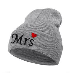 Fashion Unisex Knitted Beanies Caps Embroidery Letter Mrs Mr For Women Winter Warm Solid Skullies Hat