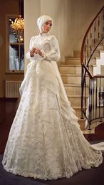 -Muçulmano Modest Alta Gola Vestidos de Casamento 2016 Camadas Ruffles Arabian Nupcial Vestido Keffiyeh Manga Comprida Lace Apliques de Alta Qualidade vestidos