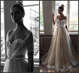 Elihav Sasson 크리스탈 비치 아랍 웨딩 드레스 아가 하트 진주 A 라인 Tulle Bridal Dresses 섹시한 웨딩 드레스