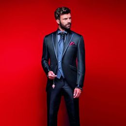 Smoking blu scuro Tuxedos Slim Fit Mens Abiti da sposa One Button Groom Wear Custom Made Tre pezzi Cheap Formal Suit (Jacket + Pants)