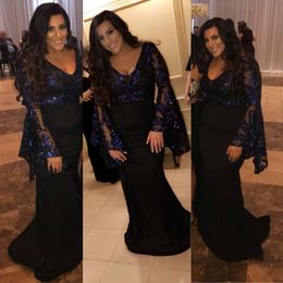 Fashion Appliqued Mermaid Plus Size Evening Dresses With Long Sleeves V Neck Sequined Prom Gowns Floor Length Black Formal Dress