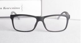 Wholesale-Wholesale-New Product Carbon Fiber Mirror Leg Super Light Plate Man's Short EyeglasseFramFashion Flat Glasses GG1045