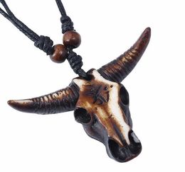 Vintage Resin Bull Head Halskette Minderheit Touristengebiet Shop Schmuck Großhandel Pullover Kette WY047