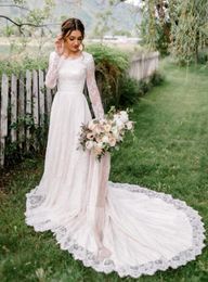 Vintage Lace A-line Modest Wedding Dresses With Sheer Long Sleeves Round Neck Corset Back 2020 New A-line Modest Bridal Gowns With Sash