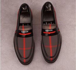 Nuove scarpe da bagno in pelle in pelle scamosciata in pelle scamosciata per scarpe maschili scarpe casual man per le calzature per matrimoni di grandi dimensioni 37-44