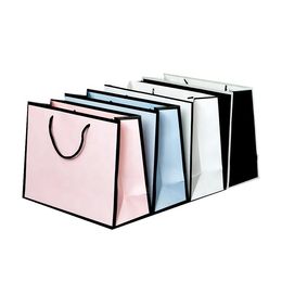 Wholesale Fashion Custom Boutique Clothes Shopping Gift Packaging Coated Paper Bag