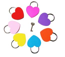 7 Colors Heart Shaped Concentric Lock Metal Mulitcolor Key Padlock Gym Toolkit Package Door Locks Building Supplies SN2756