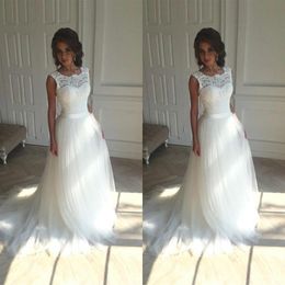 2020 New Cheap Lace Wedding Dresses Beach Sheer Jewel Neck Appliques Lace Wedding Dress Backless Bridal Gowns Robe de mariee BM1509