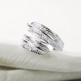 Simple and fashionable 925 silver female wedding love ring