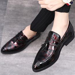 Loafers men Designer Tassels Slip-on Man dress shoes leather Massage Hard-wearing Male shoes Spring