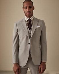 Brand New Grey Groom Tuxedos Peak Lapel Side Vent Groomsman Wedding 3 Piece Suit Popular Men Business Jacket Blazer(Jacket+Pants+Tie+Vest)63