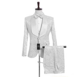 Customize Shawl Lapel Handsome White Groom Tuxedos (Jacket+Pants+Vest) Groomsmen Man Suit Mens Wedding Suits Bridegroom