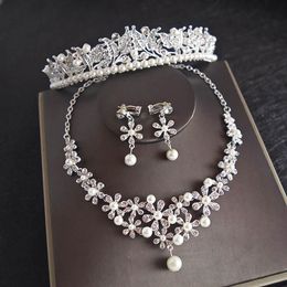 Pearls Leaves Crown Three Pieces Set Diamond Neckalce Ladies Jewellery Diamond Crowns Bride Wedding Accessories (Crown + Necklace + Earrings)