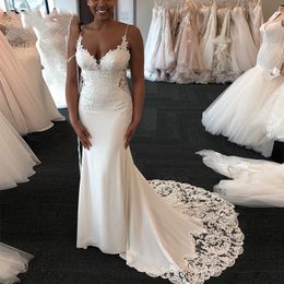 Simple Mermaid Wedding Dresses With Spaghetti Straps Lace Appliques Cutaway Sides vestidos de novia African Plus Size Bridal Dress